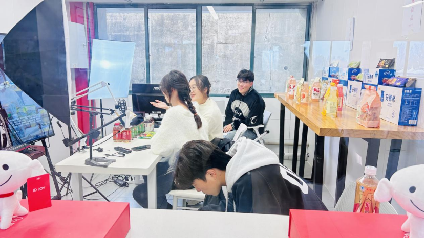 1769398343956466HEQ8.png image.png